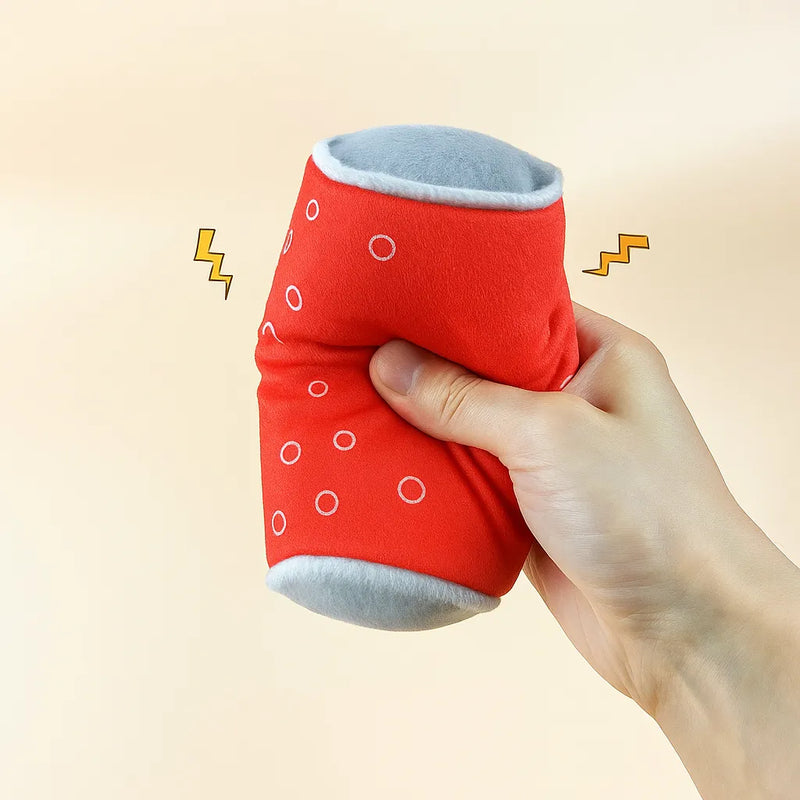 Peluche rosso a forma di lattina per cani, morbido e con suono squeak per stimolare il gioco