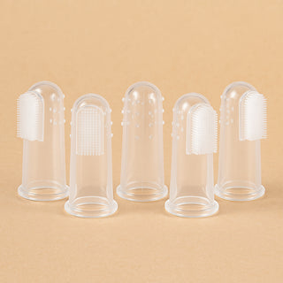 Spazzolini da dito in silicone trasparente per cani – immagine dimostrativa con dettaglio sull’utilizzo per igiene dentale delicata